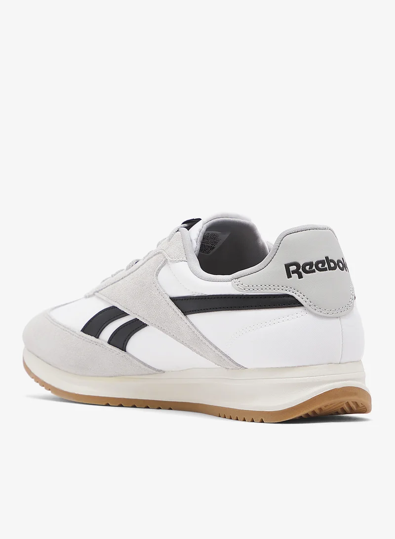Reebok World 70